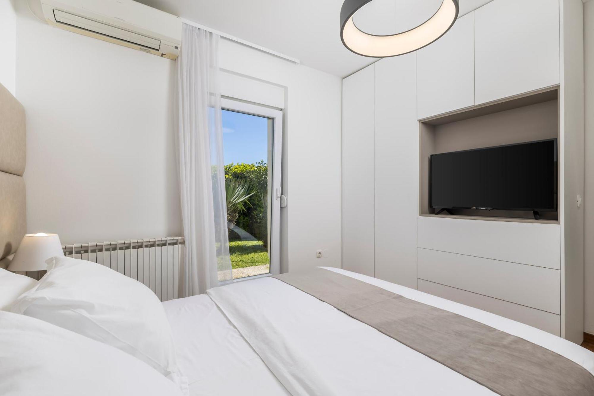 Apartment Garden With Pool Opatija