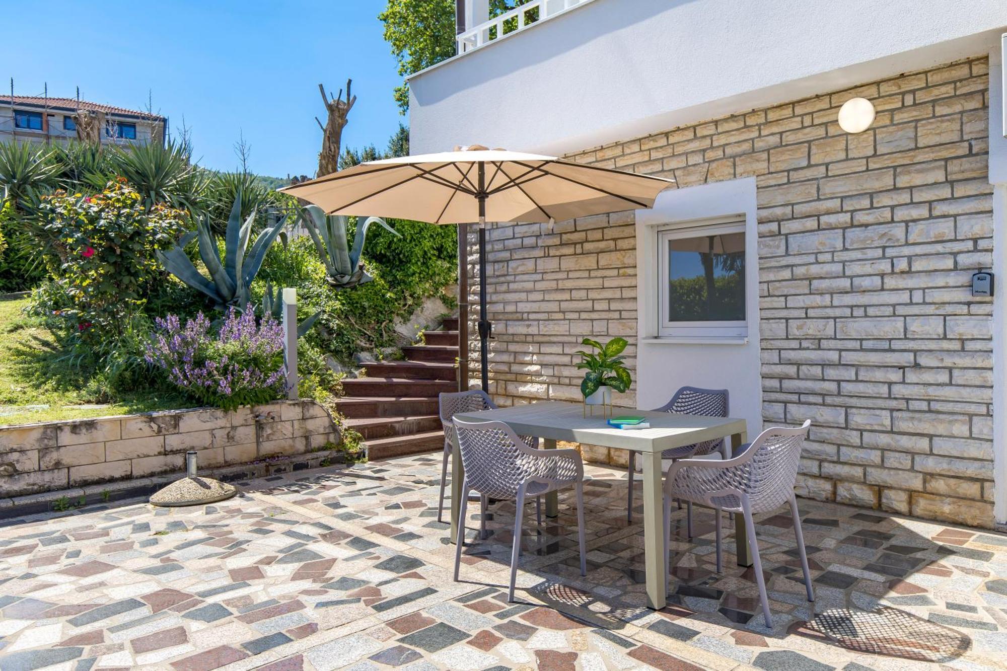 Garden With Pool Apartment Opatija